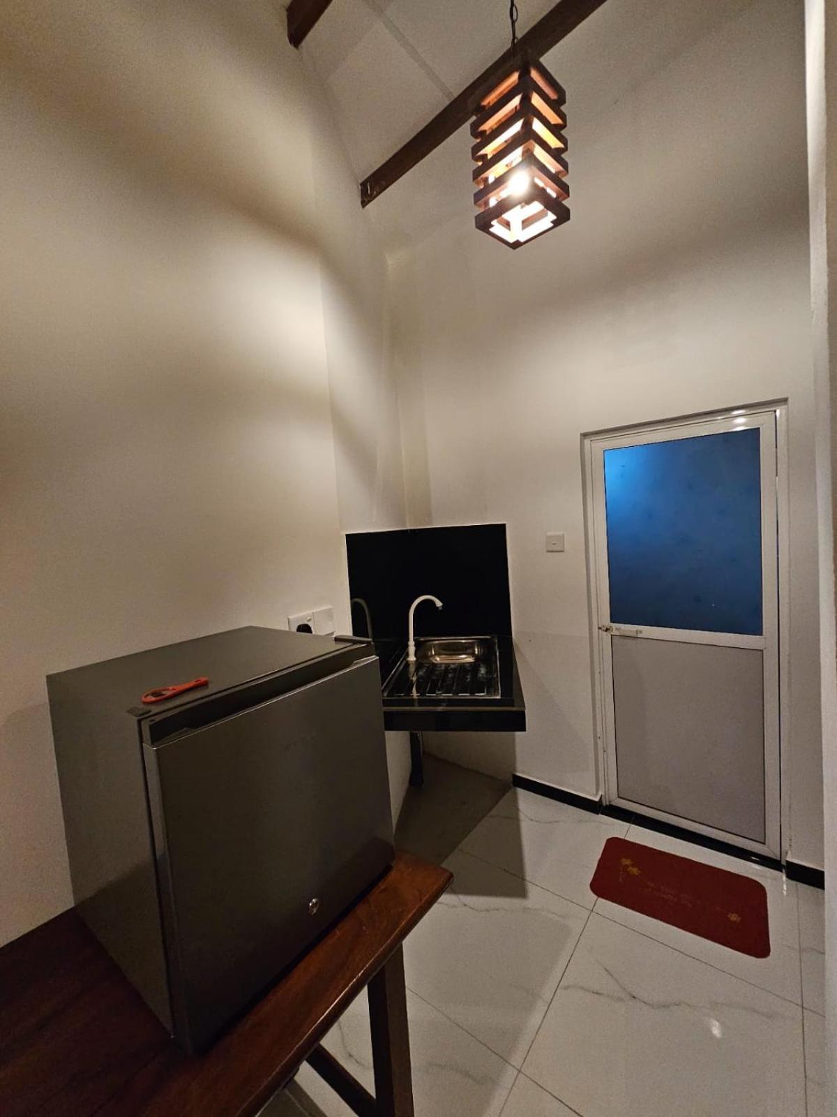 Optimum Residencies Bed & Breakfast Негомбо Екстериор снимка